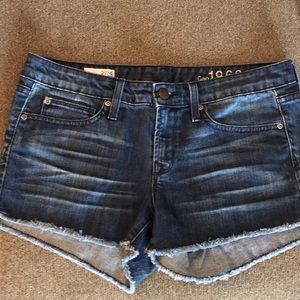 Gap shorts